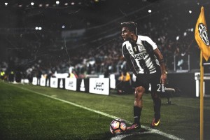 开云体育平台-《王者荣耀》荣耀之路线上决赛盛大开启，热血对抗点燃全民热潮